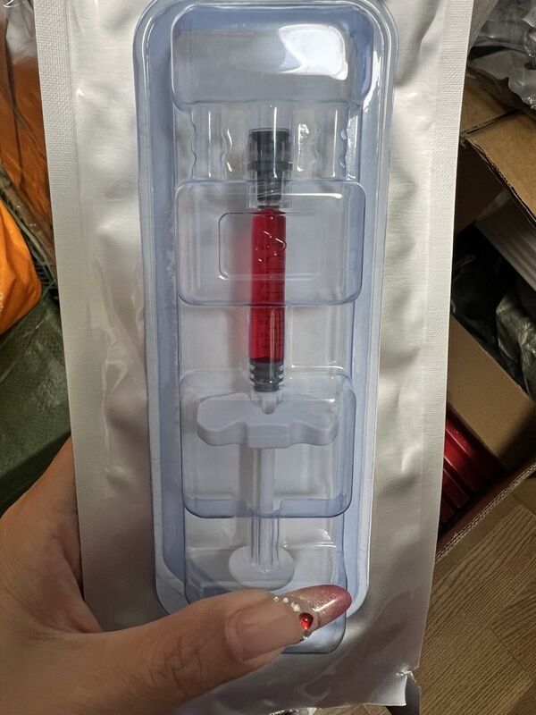 립 컬러를 효과적으로 개선합니다. 립 증강 적색 립 필러 주입